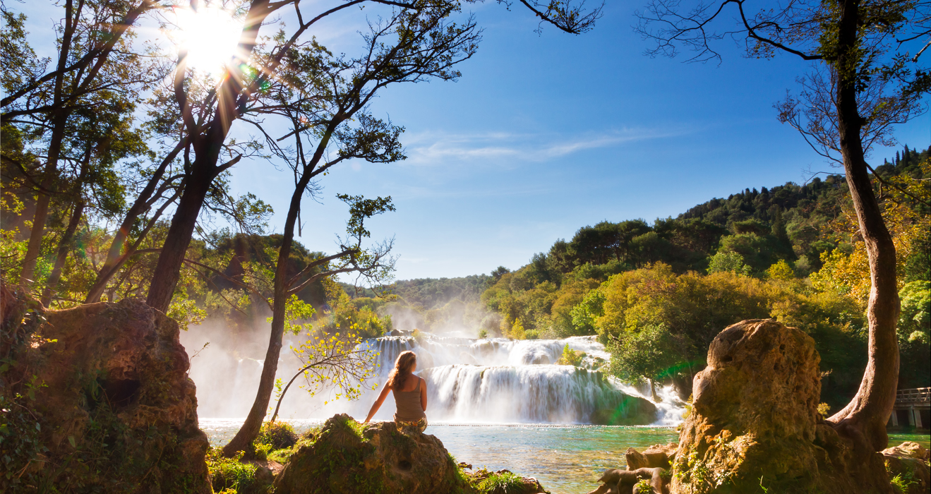 Upptäck den fängslande skönheten i Krka National Park: En kroatisk oas article image